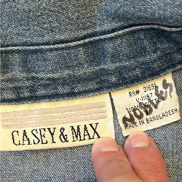 Casey & Max Jean Jacket - Picture 5 of 6
